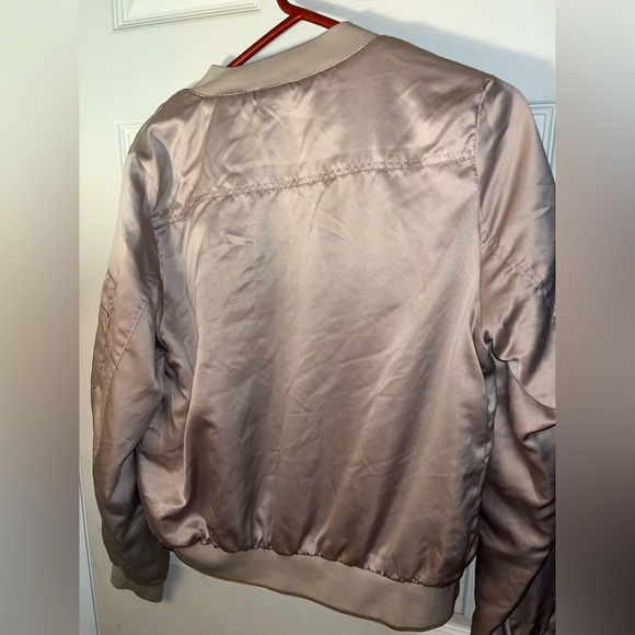 Bomber jacket - Picture 2 of 5